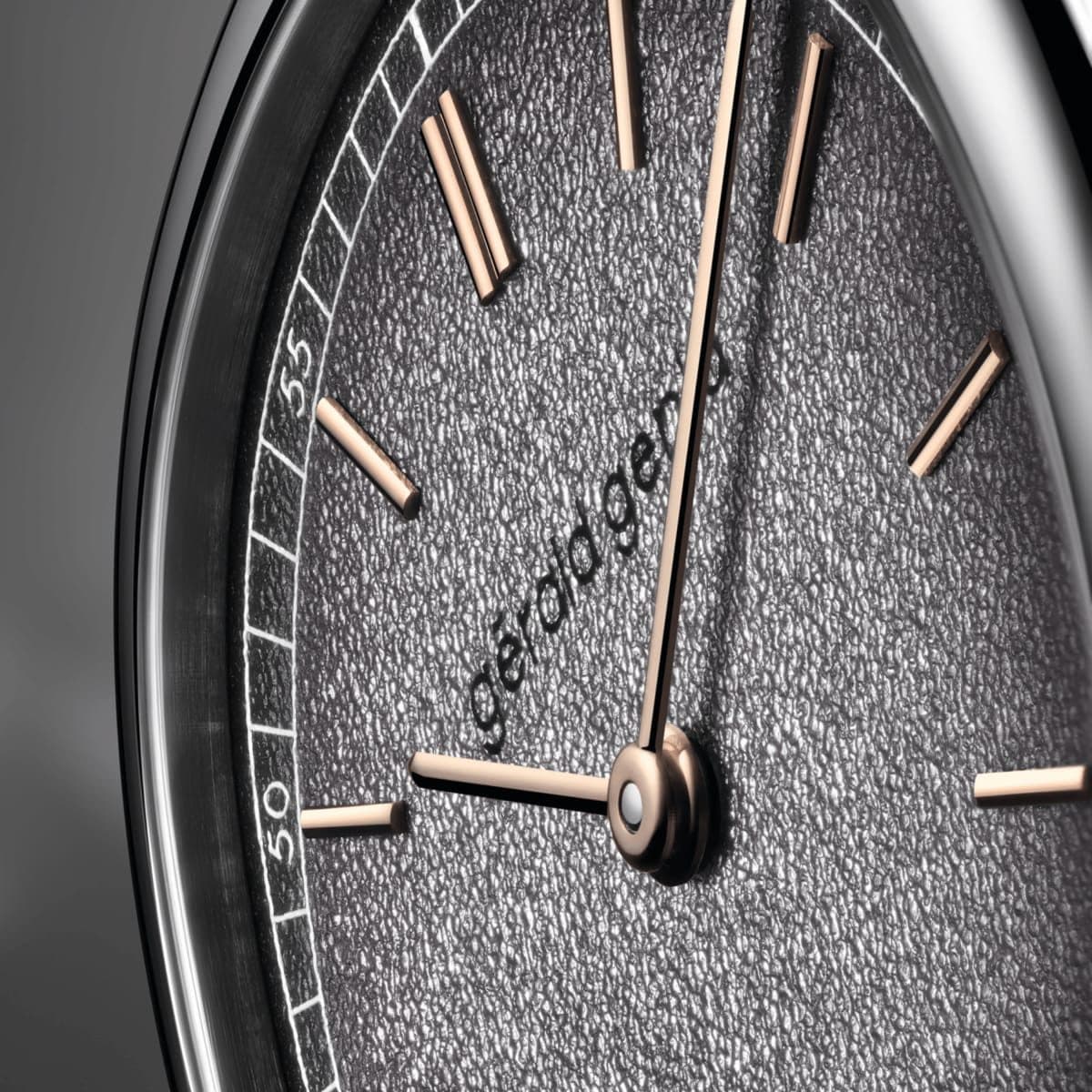 Gerald Genta Geneva Time Only "Grafite" White Gold Grey Dial 38mm photo 2