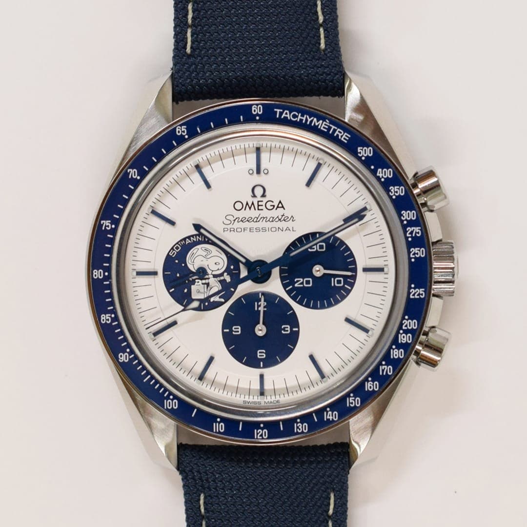 Omega Speedmaster Professional Moonwatch "Silver Snoopy Award" Steel Silver Dial 42mm photo 3